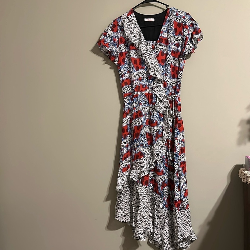 NWOT PARKER S
Reina Faux Wrap Midi Dress Animalia Blue Multi Print Leopard Cat